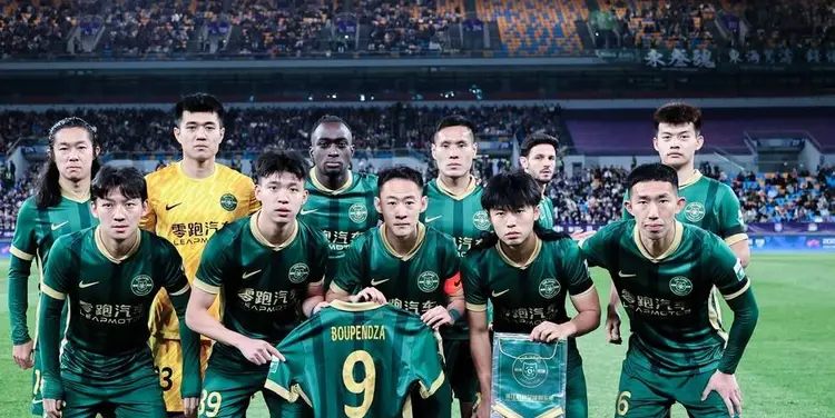 记者：曼联很乐观能成功签下谢什科，英力士已批准了这笔转会