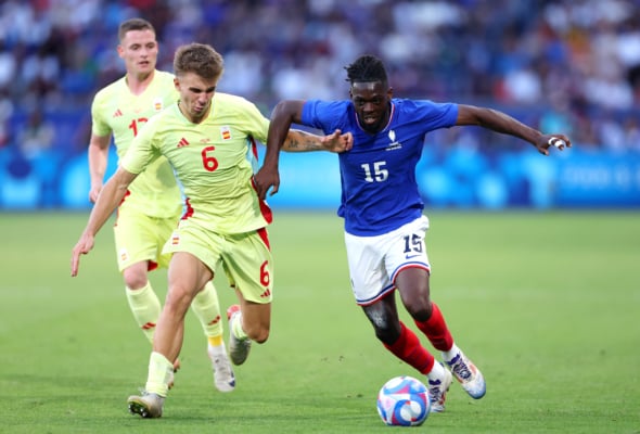 门将看呆：这也能进？