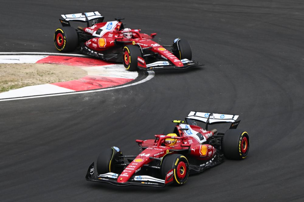 费迪南德：阿森纳不需要埃泽，当然他也可以提升板凳深度